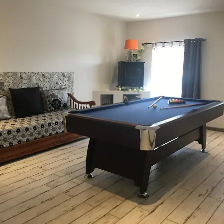 Logement Detente Avec Jacuzzi Et Billard Americain Fournols