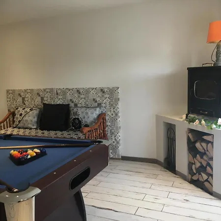 Logement Detente Avec Jacuzzi Et Billard Americain